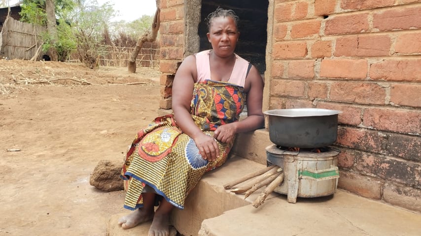 The Cookstove Project delivers carbon reduction and a range of other social and environmental benefits in that community. (Courtesy GEO Foundation)